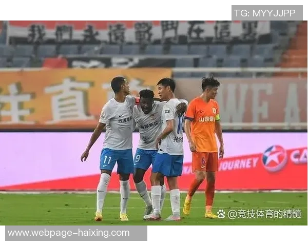 山东鲁能迎战大连哈尔滨全力争胜展现球队实力与斗志 山东鲁能迎战大连哈尔滨全力争胜展现球队实力与斗志