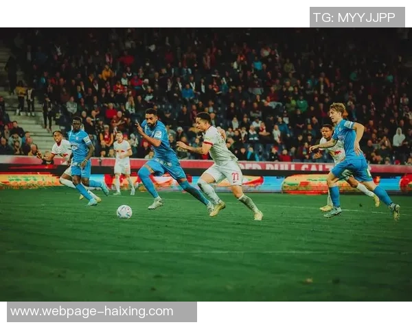 弗拉门戈与基多大学的激烈对决展现足球魅力与团队精神