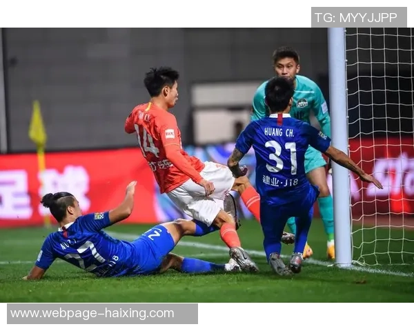 恒大足校与苏宁的激烈对决展现青训实力与未来潜力的较量